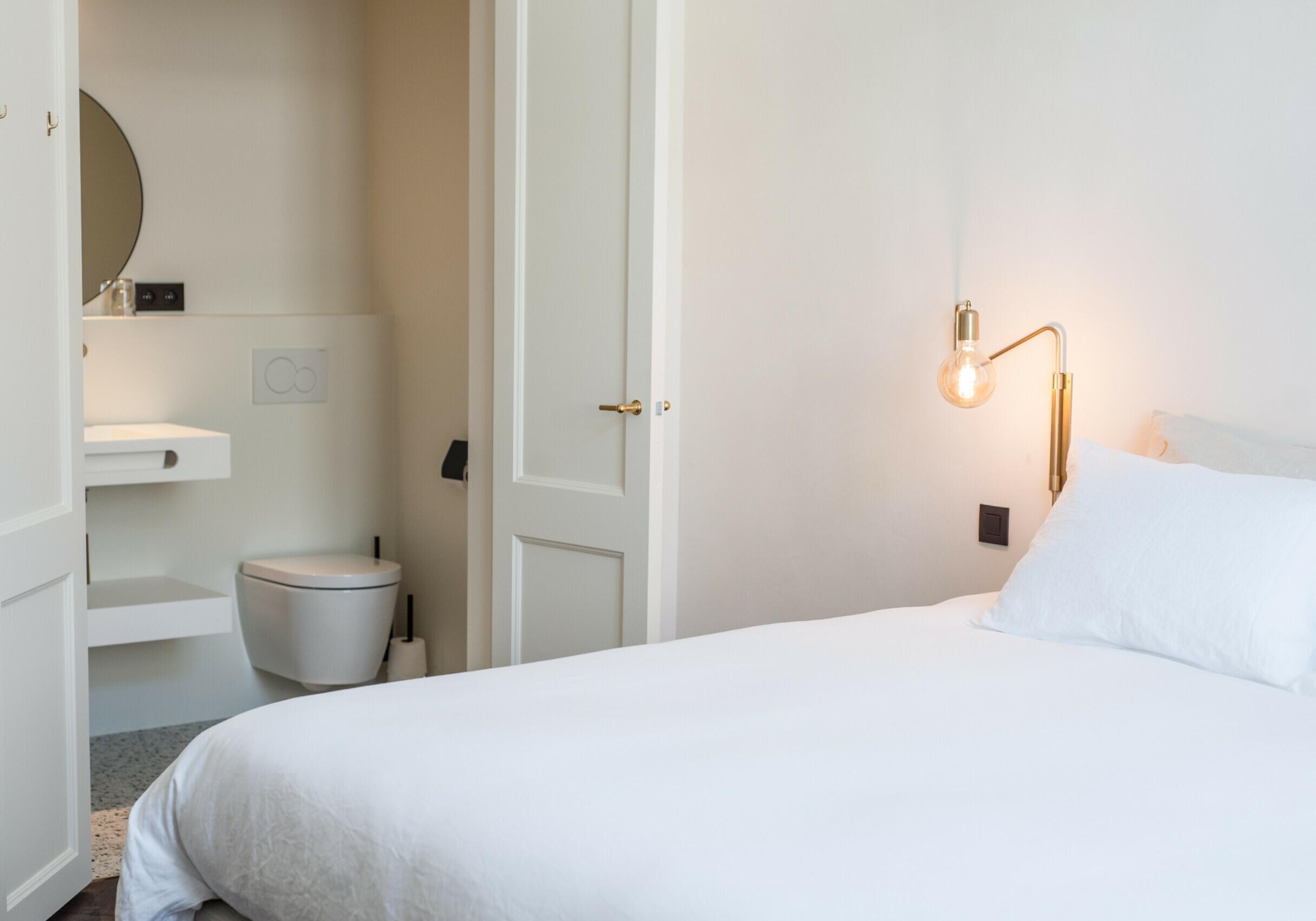 Bed & Breakfast B'guest Sleep & Retreat